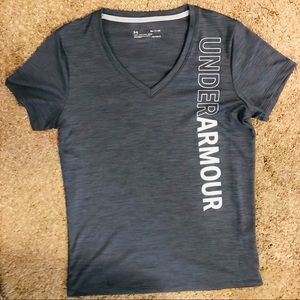 3 for 25!!! NWOT UNDER ARMOUR grey logo tee v-neck